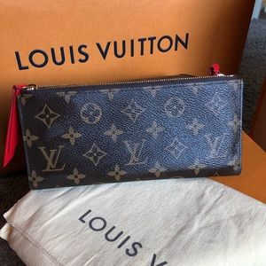 AUTHENTIC Louis Vuitton Adele Wallet